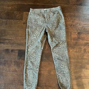 Cheetah/leopard print jeggings olive and black